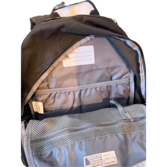 Adidas Weekender Black Backpack - Picture 4 of 4